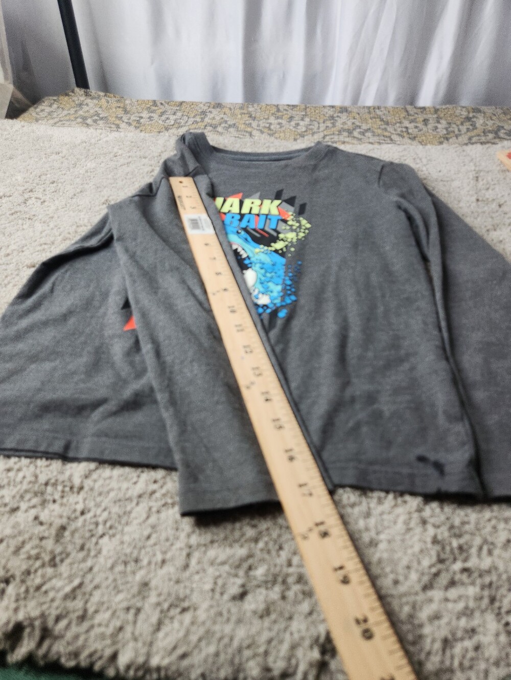 Boy's Grey Long Sleeve "Shark Bait" Tee - Cat & Jack - S (6/7) - Picture 8 of 11